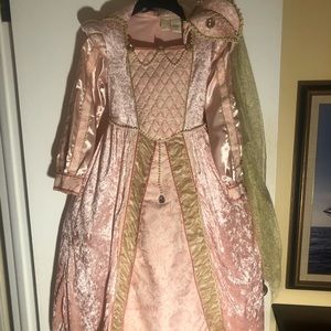 Girls princess costume age 6-7